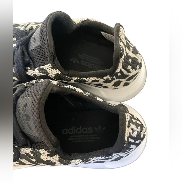 Adidas Swift Running Run Shoes Black White Leopard BD7962 Woman’s Size 6 - Picture 6 of 12